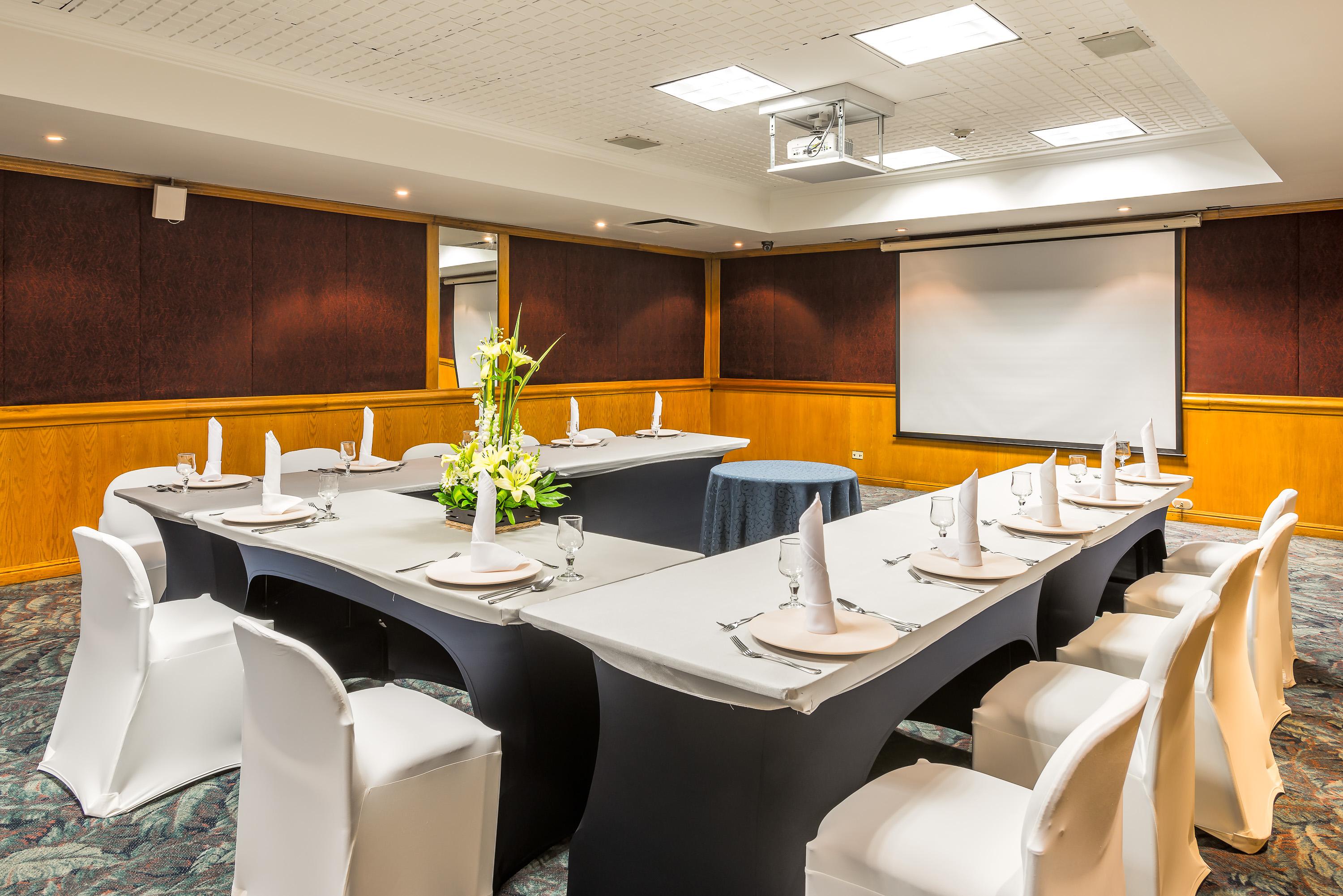 Hotel Dann Carlton Bogotá Exterior foto Meeting room